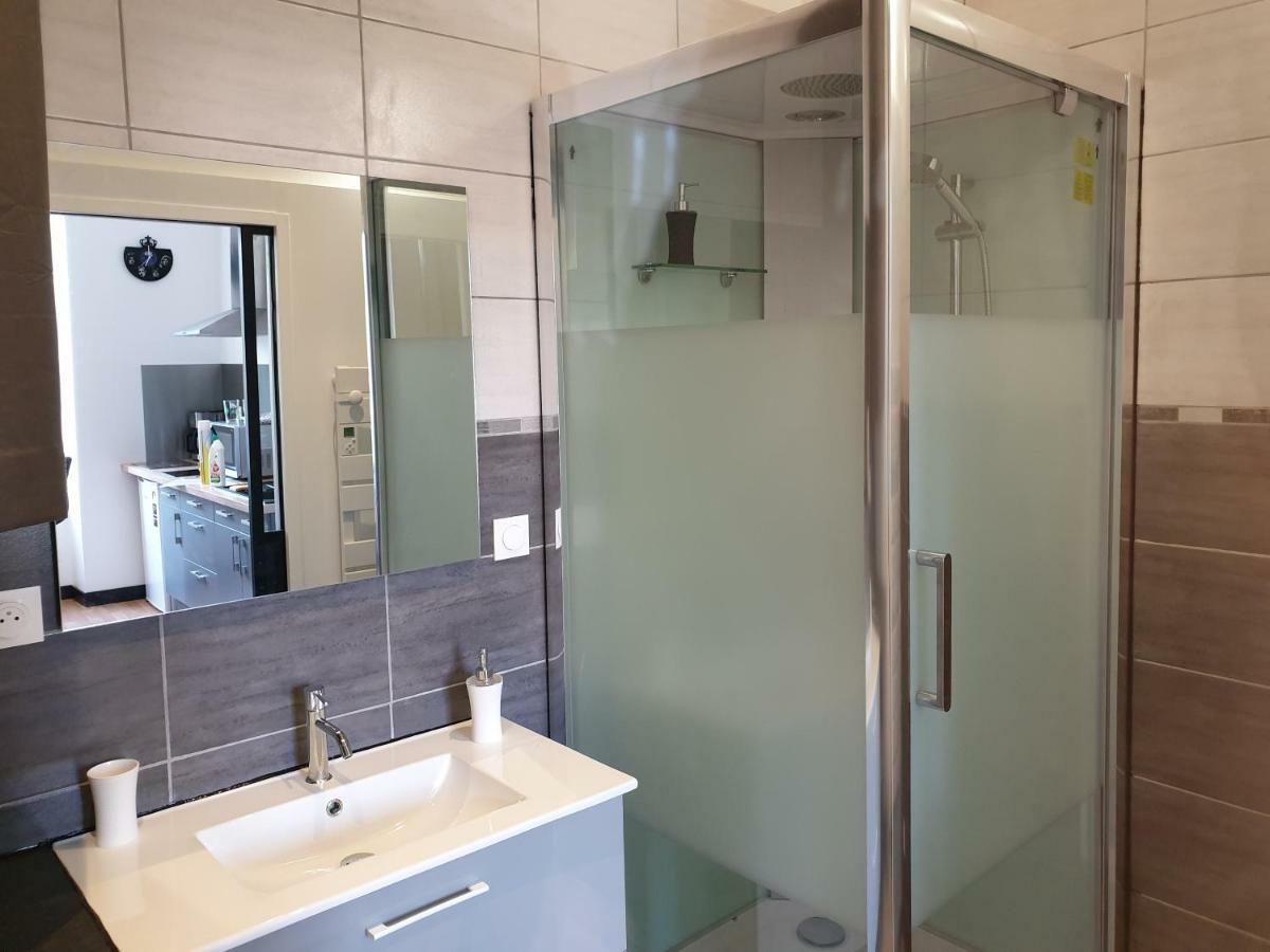 L'Appart'Hotel Vous Accueille Au Coeur De Chaumont Шомон Екстериор снимка